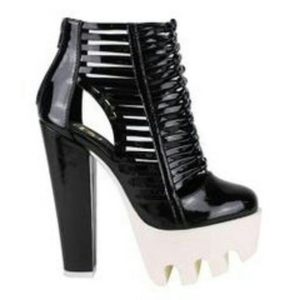 Black & Off-White Lug Sole Platform Heel